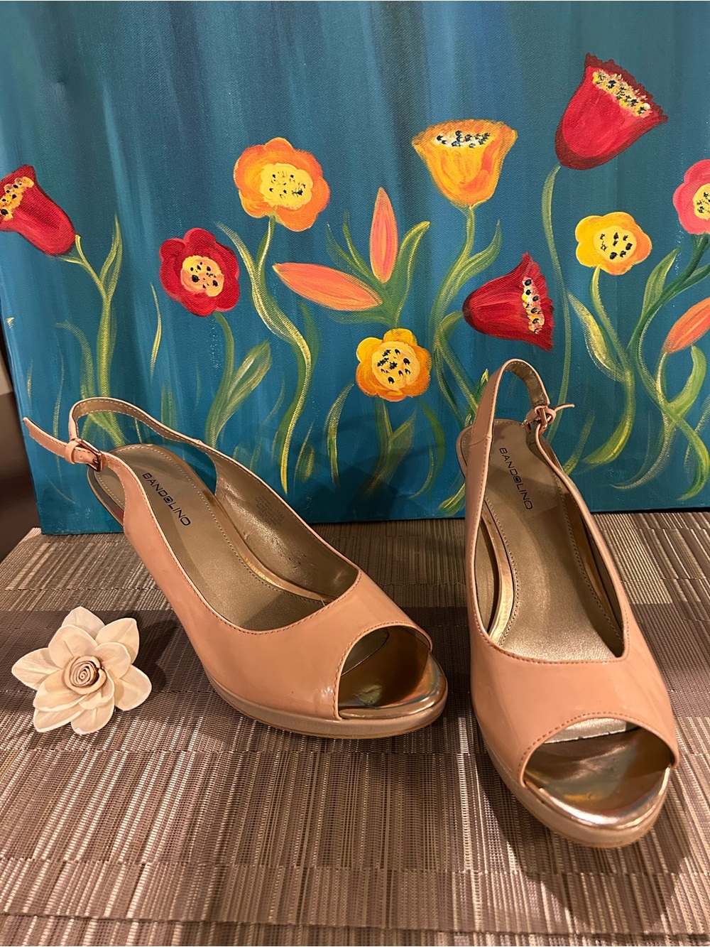 Bandolino Nude/Blush Peep-Toe Slingback Heels